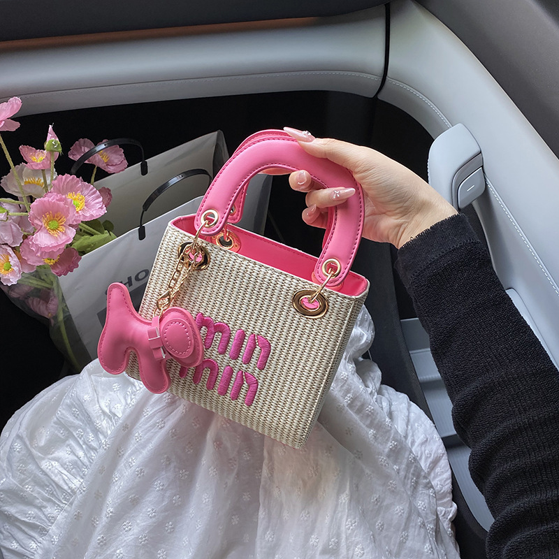 Cross-Border Fashion Versatile Woven Handbag Crossbody Bag Wholesale New Trendy Women's Bag 2025Min Trendy Beach Bag