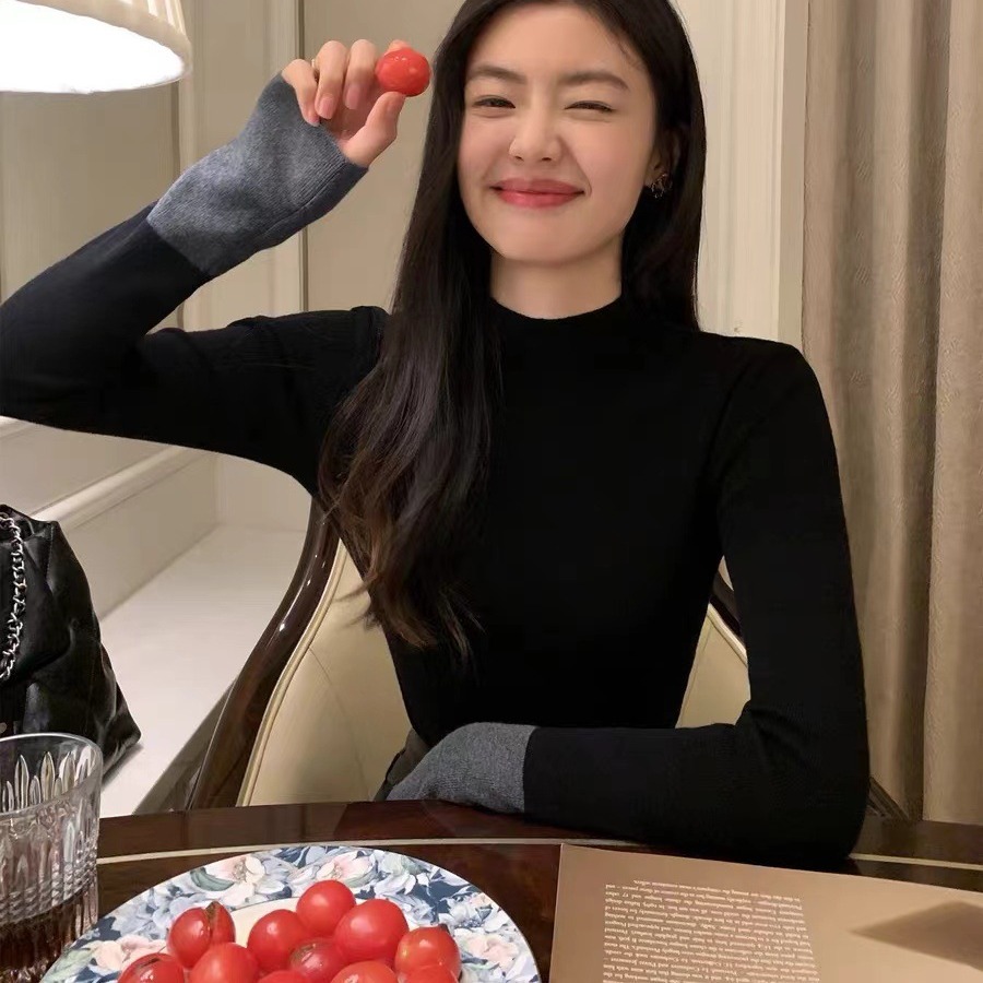 撞色长袖针织衫女秋冬季设计感小众修身显瘦百搭气质打底衫上衣潮
