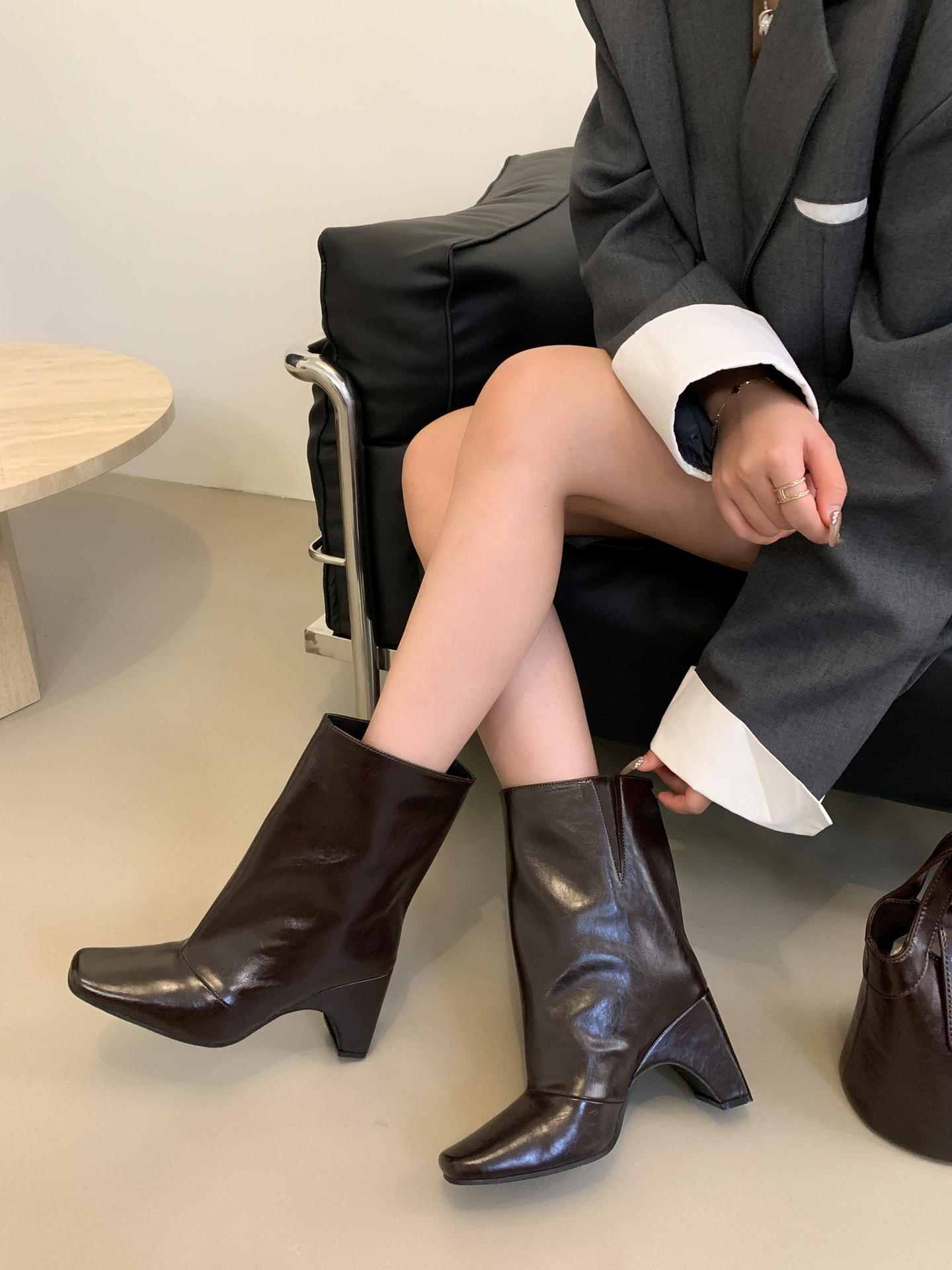 British-style Elastic High-end Touch 2025 Autumn And Winter New Short Thick-heeled High-heeled Slim-leg Women's Martin Boots_voghion.com