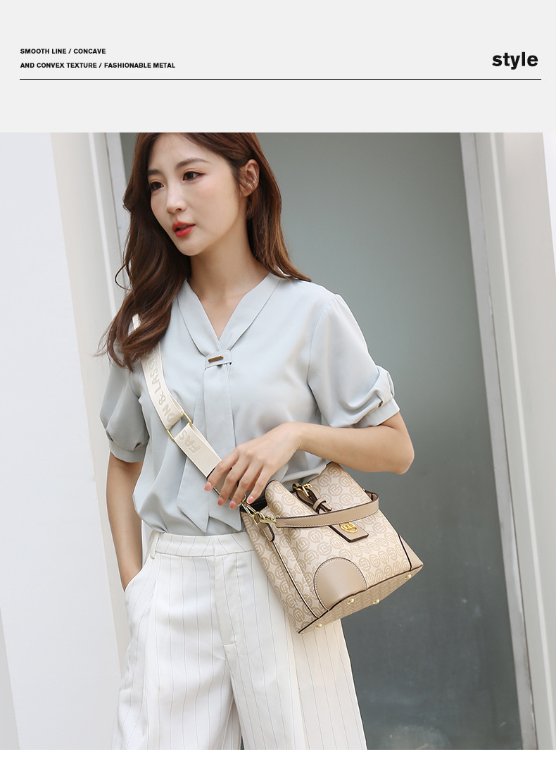2023 Autumn New Live Broadcast Good Style Printed Large Capacity Bucket Bag Women's PU Contrast Color Wide Shoulder Strap Crossbody Bag_voghion.com