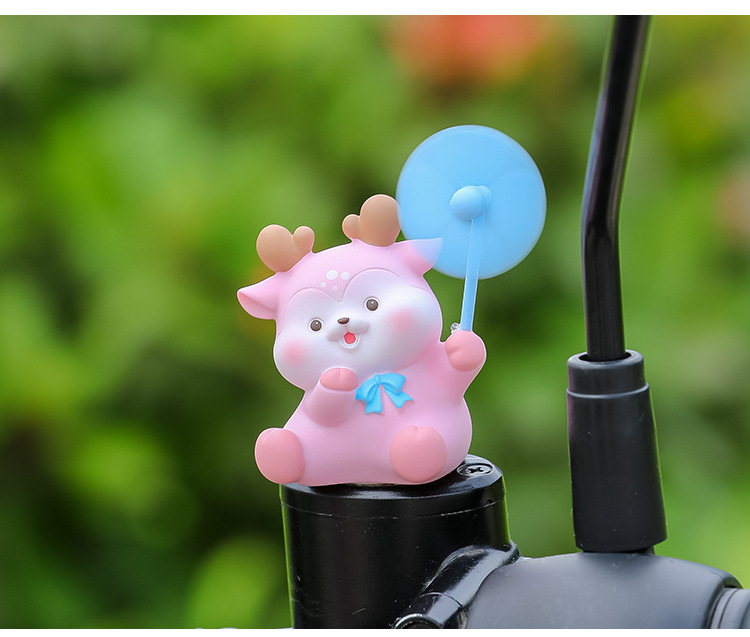 Summer New Cute Windmill Fawn Electric Car Doll Ornaments Car Breaking Duck Motorcycle Bicycle Ornaments