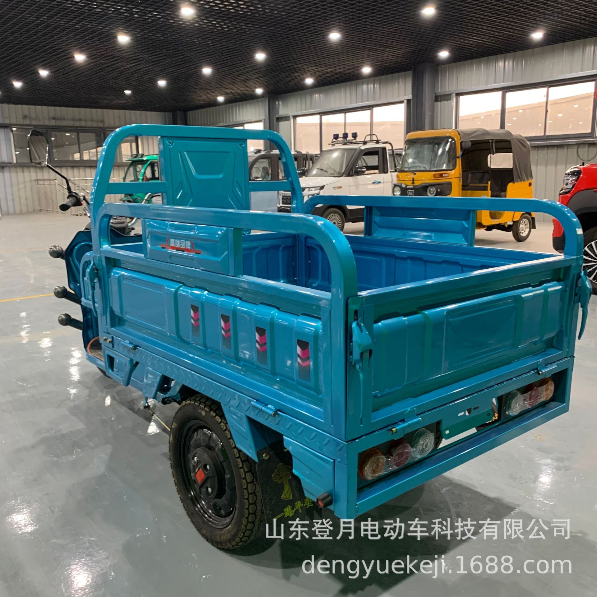 Triciclo eléctrico con cobertizo para adultos agrícola de alta potencia carga de carga tirada de carga camión de batería semicerrado camión de exportación transfronteriza