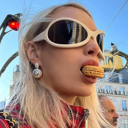  New Arrival Cross-Border Futuristic Oversized Sunglasses: Bold Y2K-Style European & American Design, Dramatic Trendsetter Shades Perfect for 