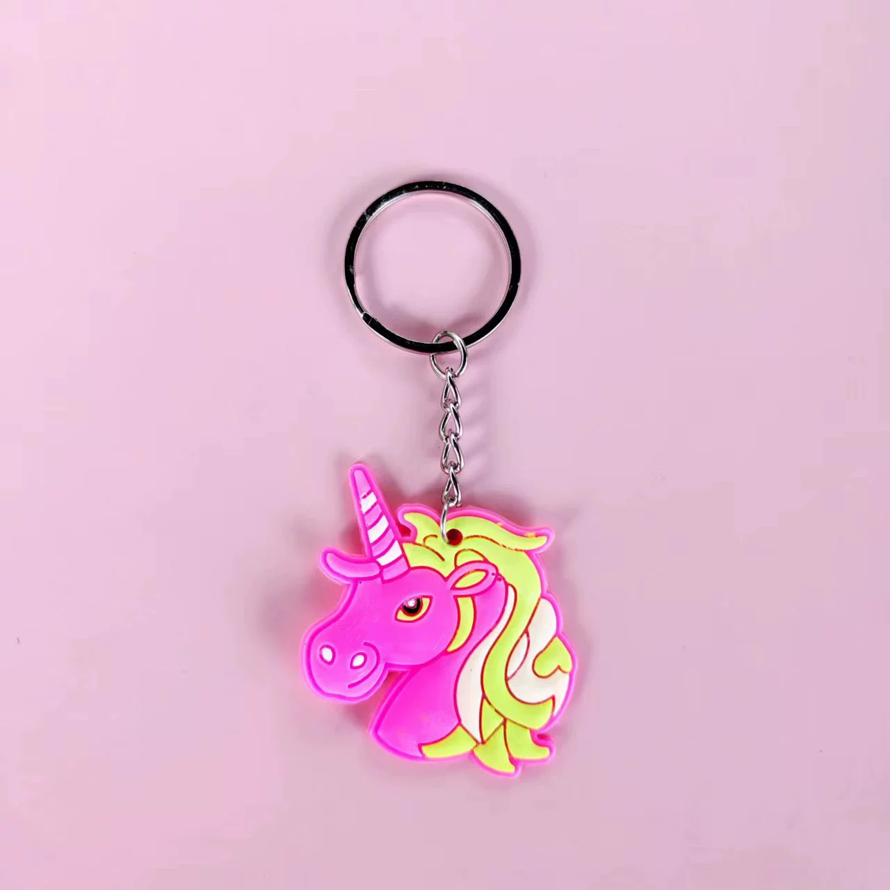 Брелок из ПВХ, радужная подвеска из мягкой резины, украшения, игрушка, новая коллекция, городской стиль, единорог, подарок на день рождения