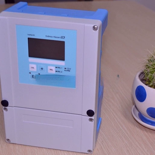 Немецкий передатчик E + H PH/ОВП CPM253-MR0005 анализатор качества воды C в наличии