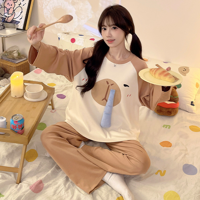 D82204 / 여성 M