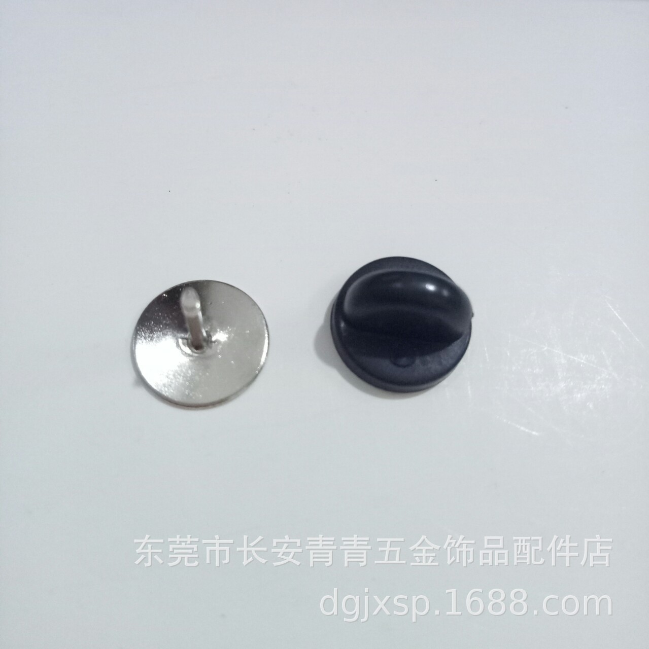 En stock gran base pin plástico mariposa tapa insignia tapa de plástico broche embrague interfaz cordón