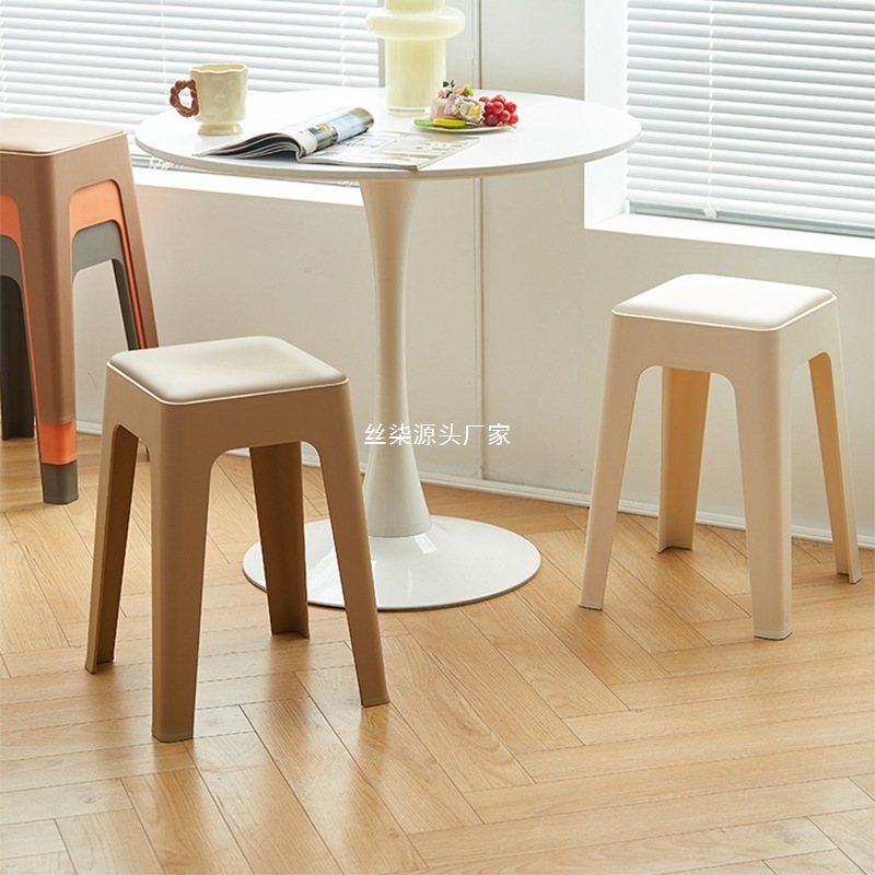 ソフトバッグスツール家庭用は、予備の厚いプラスチック製のベンチを重ねることができます。|undefined