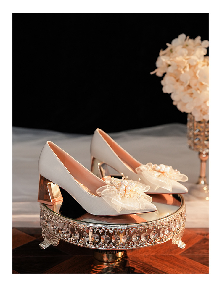 6222A-008 Chunky Heel Pointed Toe Satin Appliqué High Heels For Banquet Wedding Bridesmaid Shoes Comfortable Versatile_voghion.com