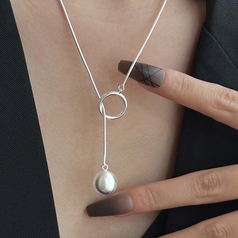Elegant lång halsband med silverboll för män_voghion.com