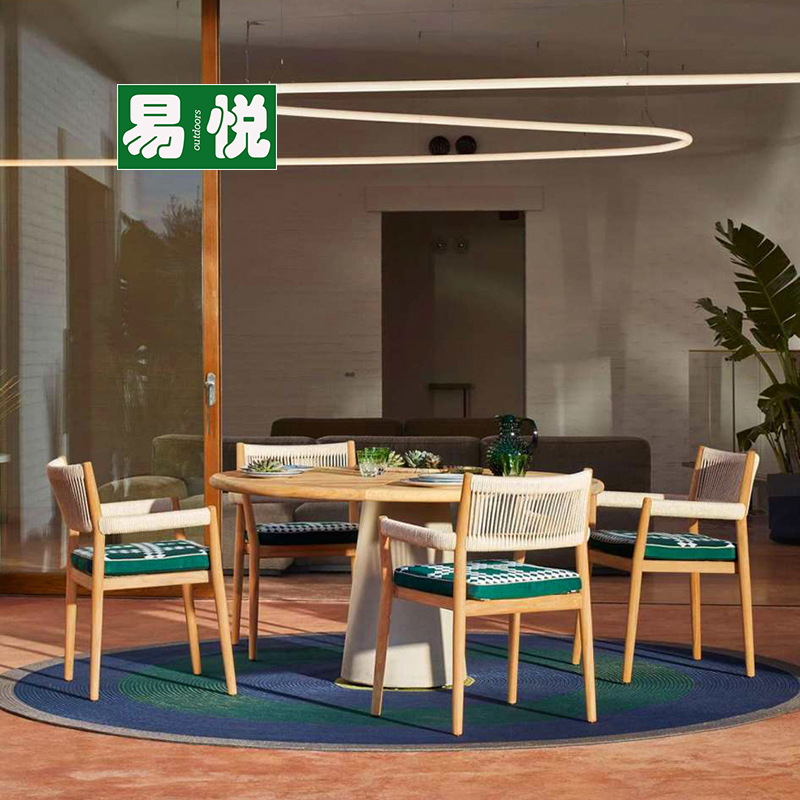 Mesa y sillas de ocio al aire libre Nordic Teak Restaurant Patio Jardín al aire libre Sunroom Villa Muebles al aire libre de madera maciza