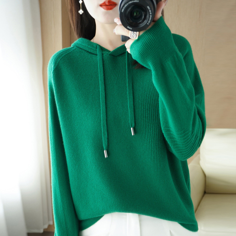 2023 autumn and winter New hooded casual sweater women's loose pullover short wool bottoming shirt knitted hooded sweater