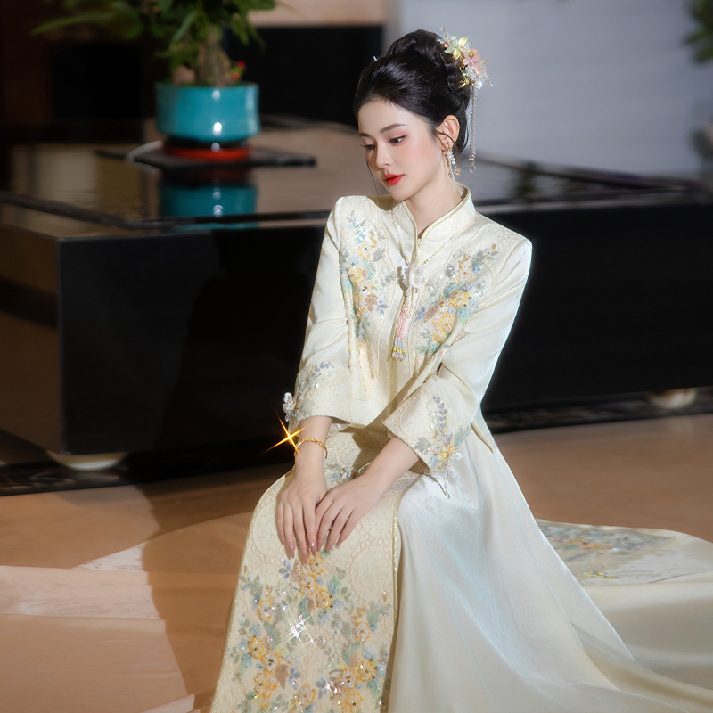 香槟色新娘敬酒服2025新款春季中式订婚旗袍晚礼服裙高级感主持人|undefined