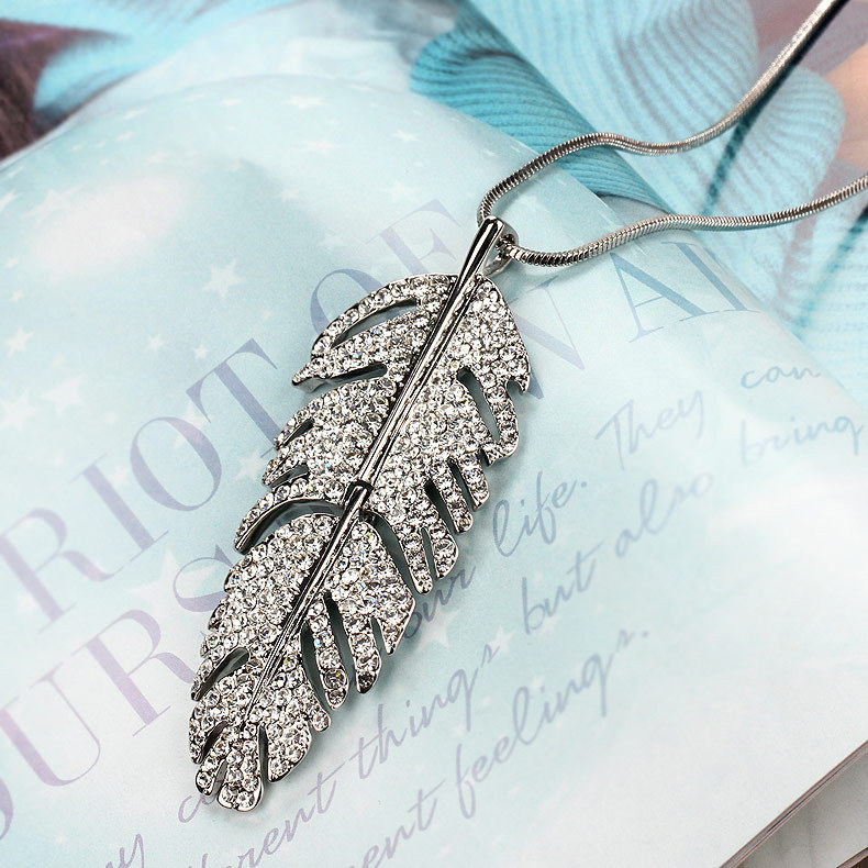 Koreau0027s new flash diamond feather long style sweater chain necklace jewelry pendant wholesale