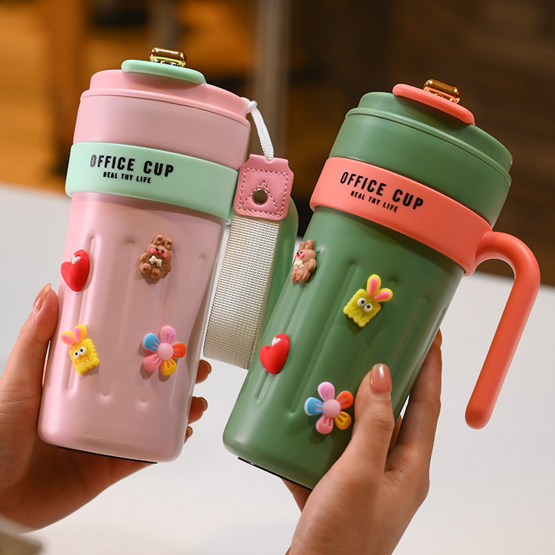 新しいコーヒーカップ 304 ステンレス鋼魔法瓶カップ屋外高価値男性と女性の車のウォーターカップギフト卸売|undefined