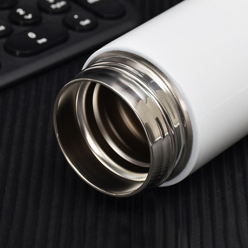 Creative new 304 stainless steel thermos cup, intelligent digital temperature display, handy cup, business office portable water cup