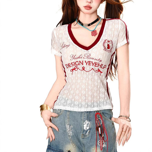 Retro, off-the-shoulder, new short-sleeved, color-blocked, edgy, embroidered pink slim-fit American-style summer cropped top that makes you look slimmer.