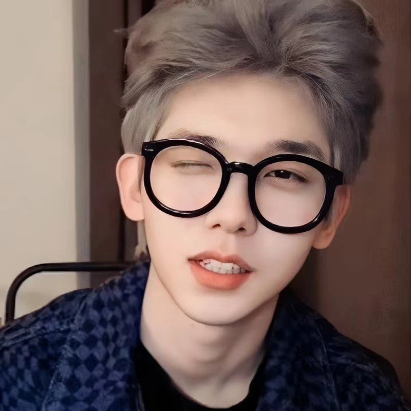 Retro negro anti-azul luz gafas de presbicia llanura adelgazamiento artístico gafas de una sola luz de las mujeres de estilo coreano gafas de presbicia de moda