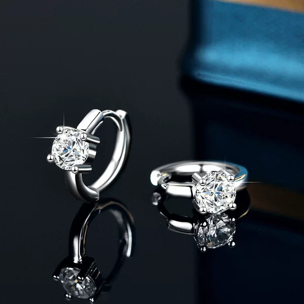Cross-Border S925 Sterling Silver Earrings for Women Classy Classic Four-Claw Simple Earrings 50 Points Moissanite Earrings Same Style as Internet Celebrities