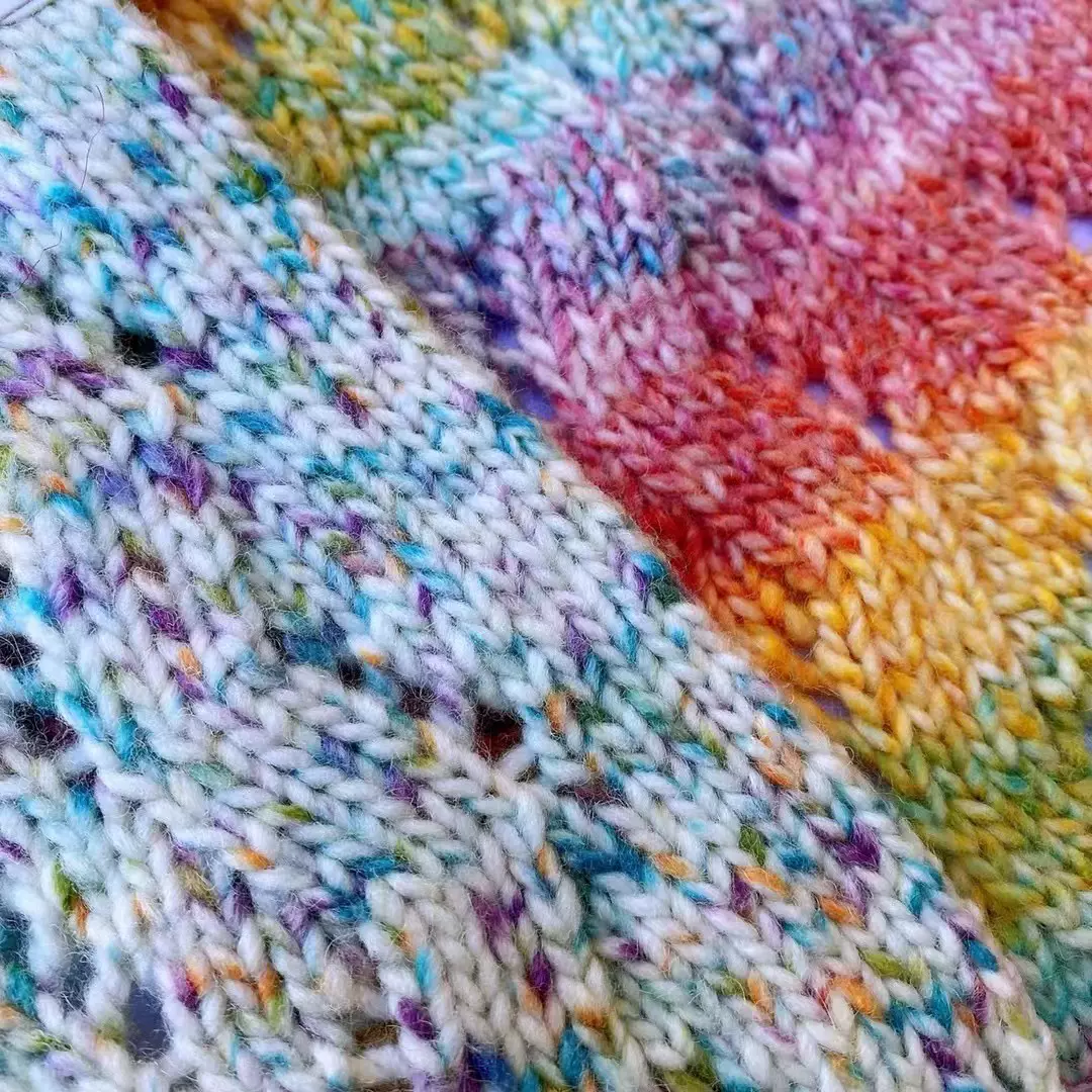 厂家批发彩点冰岛毛纱80%腈纶20%羊毛色纺纱混纺纱针织花式纱线