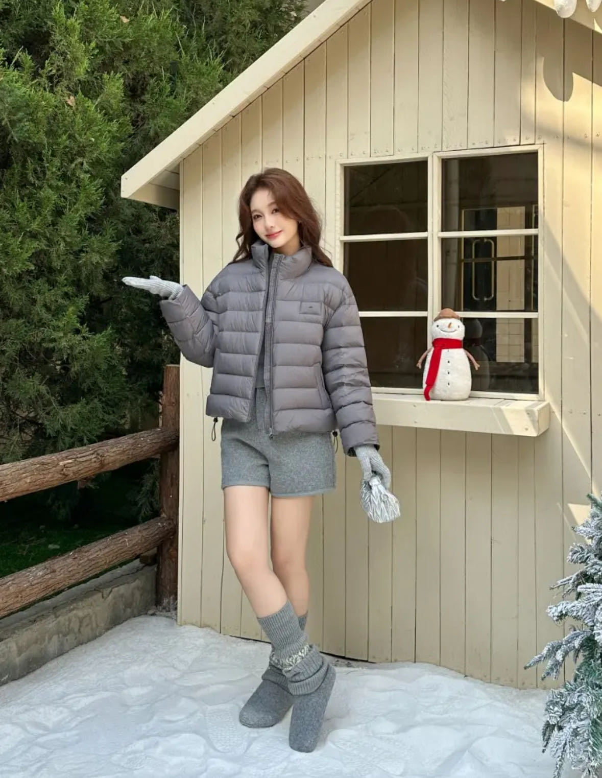 회색