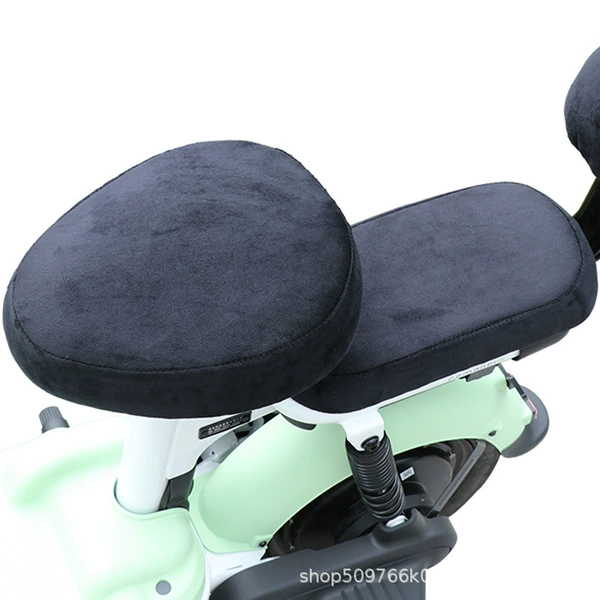 Pure black [front seat cover+back seat]