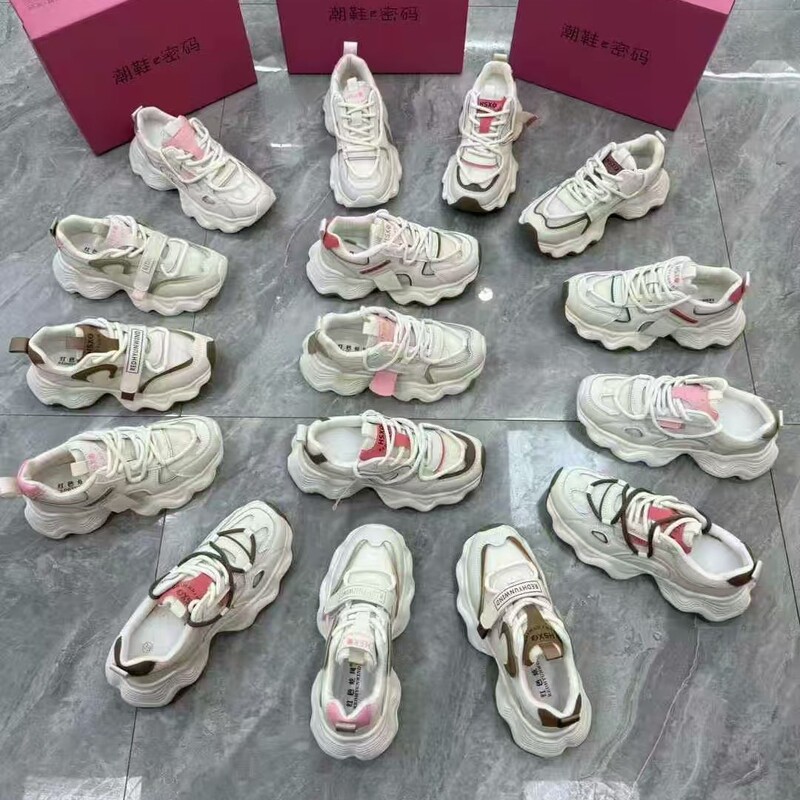 New Dad Women's Shoes, Lightweight and Breathable Running Shoes, Soft-Soled Sports Shoes, Thick-Soled Mesh Stock, Wholesale