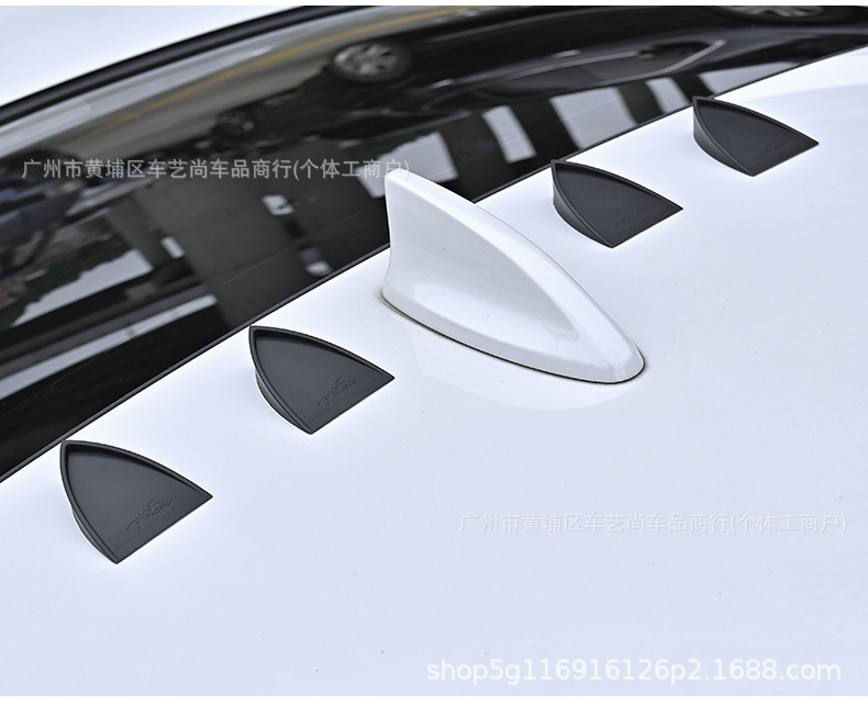 Cross-border best-selling car modification universal roof wing triangular spoiler, no drilling required, decorative shark fin antenna, tail wing