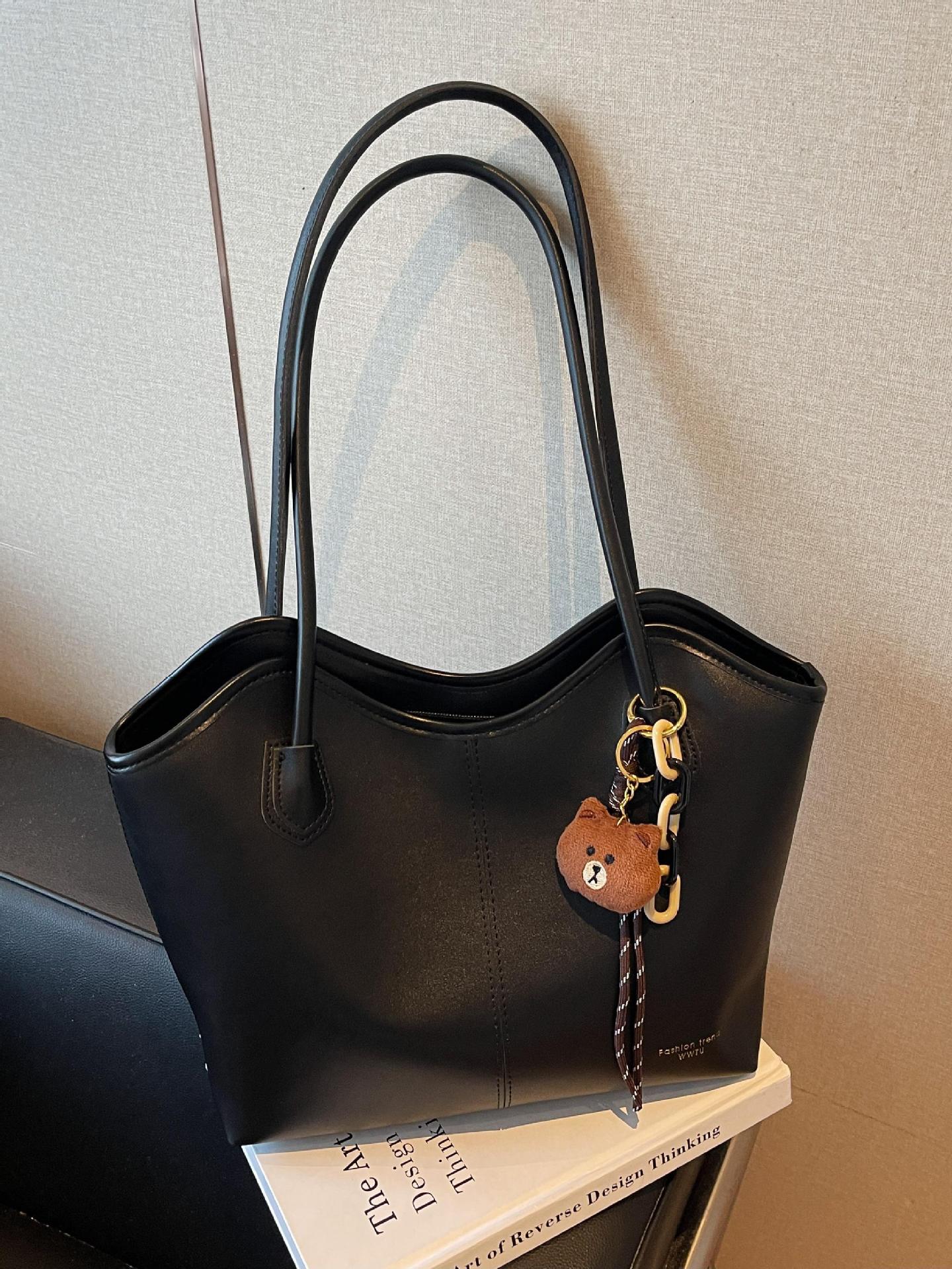 Cross-border retro simple bolso de mano para mujeres 2025 nuevo viaje al trabajo bolso de hombro de gran capacidad bolso de moda debajo de la axila