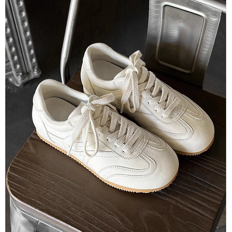 Chaonan zapatos blancos de todo fósforo de suela suave zapatos casuales retro de estilo de ballet transpirable para mujer zapatos de entrenamiento alemanes de fondo plano para niños zapatos de mujer