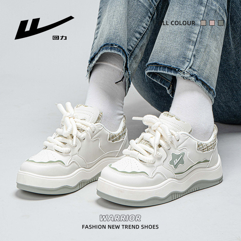 Zapatillas deportivas transpirables y cálidas de la marca Warrior con diseño estilo Chanel, zapatillas casuales de suela gruesa con cordones y de caña baja para mujer, zapatillas de nuevo diseño para estudiantes.