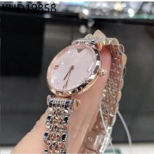 ��������watch��վ��ʱ���ֱ���ˮʯӢС���̱�����ĸŮ��AR11223