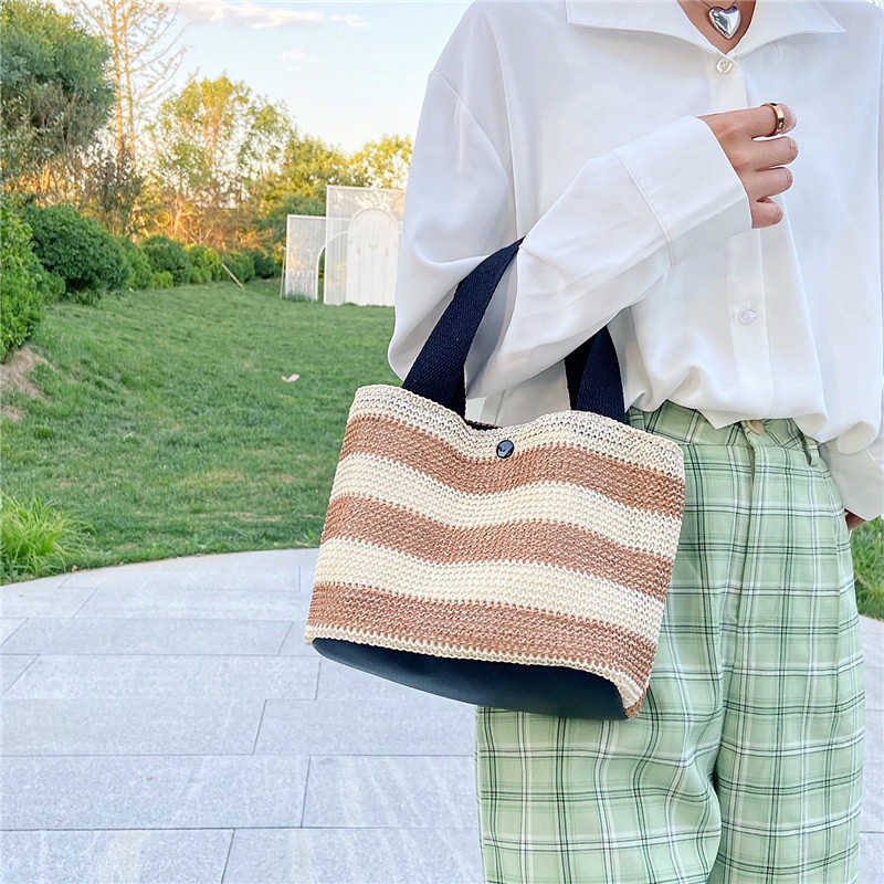 Straw-woven single-shoulder bag for women, new summer casual bag for middle-aged and elderly moms, simple lunch box handbag, export version undefined