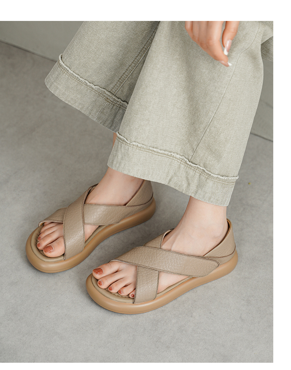 Sandal nữ hở mũi đế dày da cừu phong cách đơn giản, quai dán tiện lợi — màu be chi tiết 7