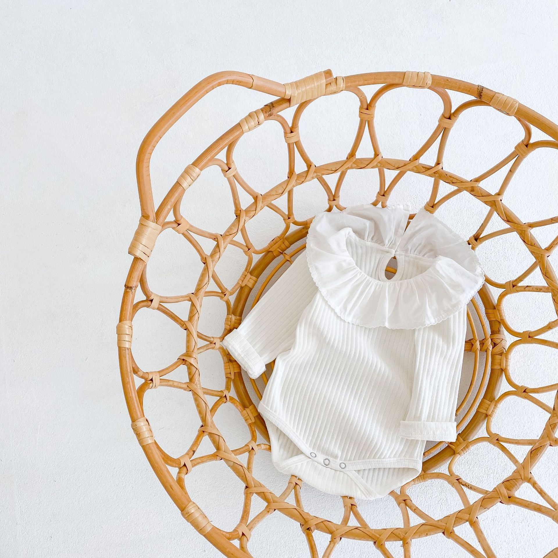 Ins2024 Spring and Autumn New Girl Baby Lotus Leaf Collar Bottom Ha Yi jumpsuit Crawler Thick Style_voghion.com