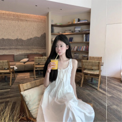 初恋韩系少女感减龄系带连衣裙女夏季2025新款度假风显瘦吊带长裙