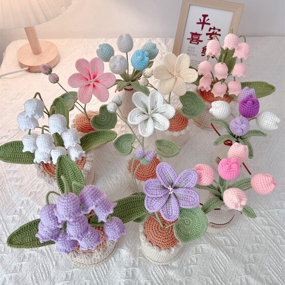 Finished cross-border hand-crocheted lily-of-the-valley tung tulip potted home furnishings wool knitting simulation flower bonsai
