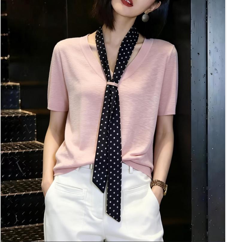 Áo hai dây phối áo len ngắn tay cổ tròn họa tiết chấm bi vintage, chất liệu Tencel mềm mại — màu hồng, màu trắng ngà, màu vàng chi tiết 1