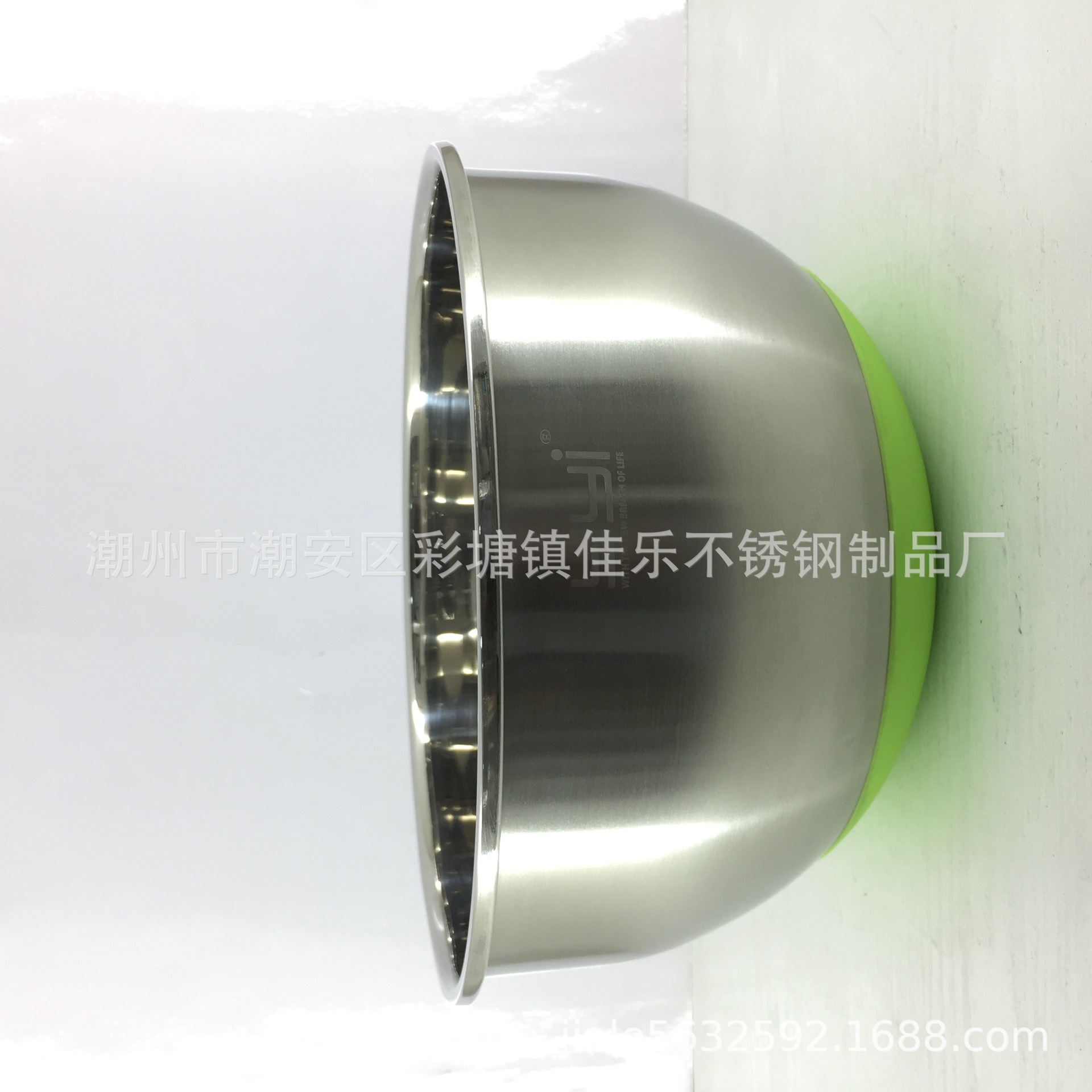 欧式加深加厚不锈钢碗沙拉盆 带刻度搅拌碗色拉盆 彩色硅胶底