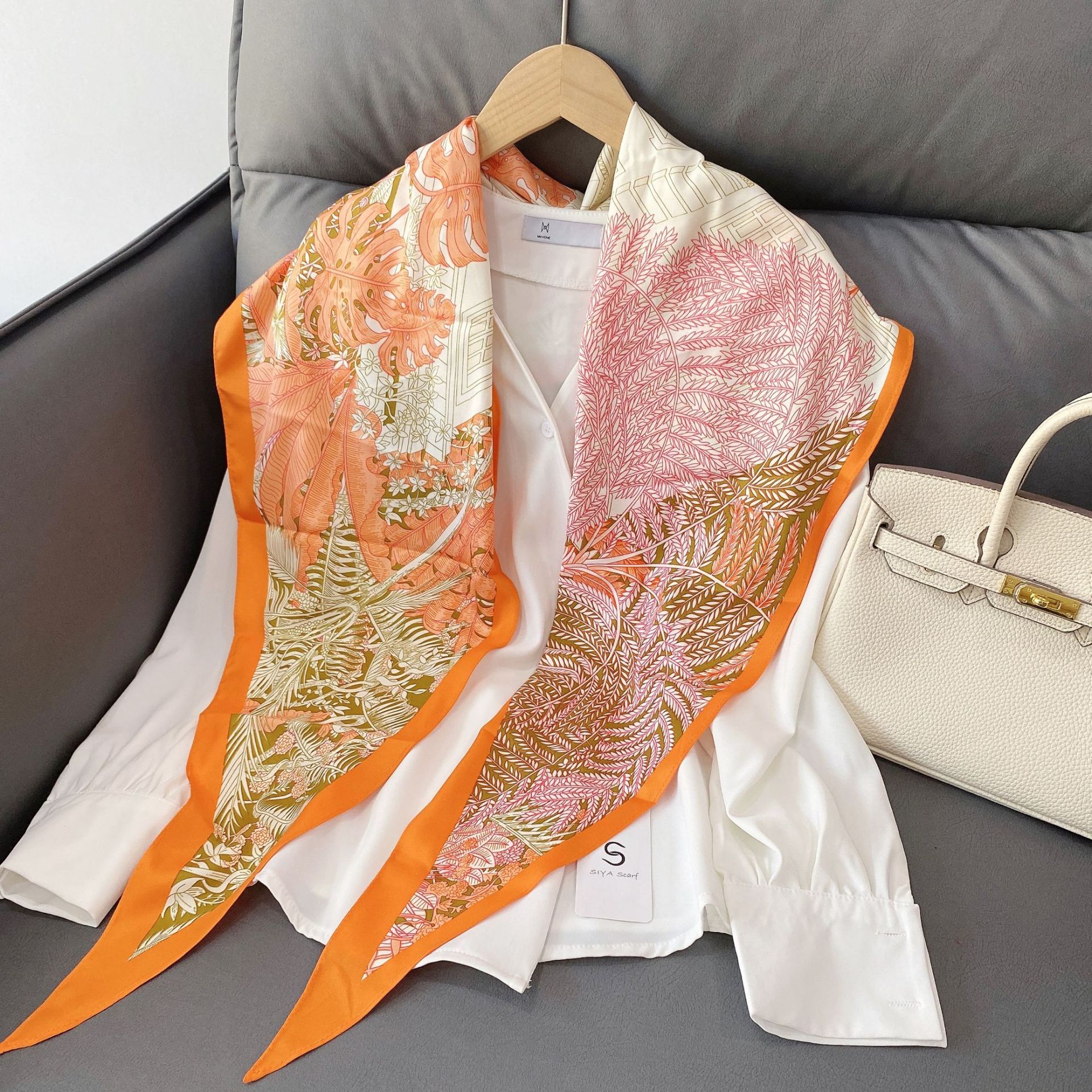 Nueva bufanda larga de seda con rombos geométricos para mujer, chal decorativo fino con cinta floral de estilo coreano.