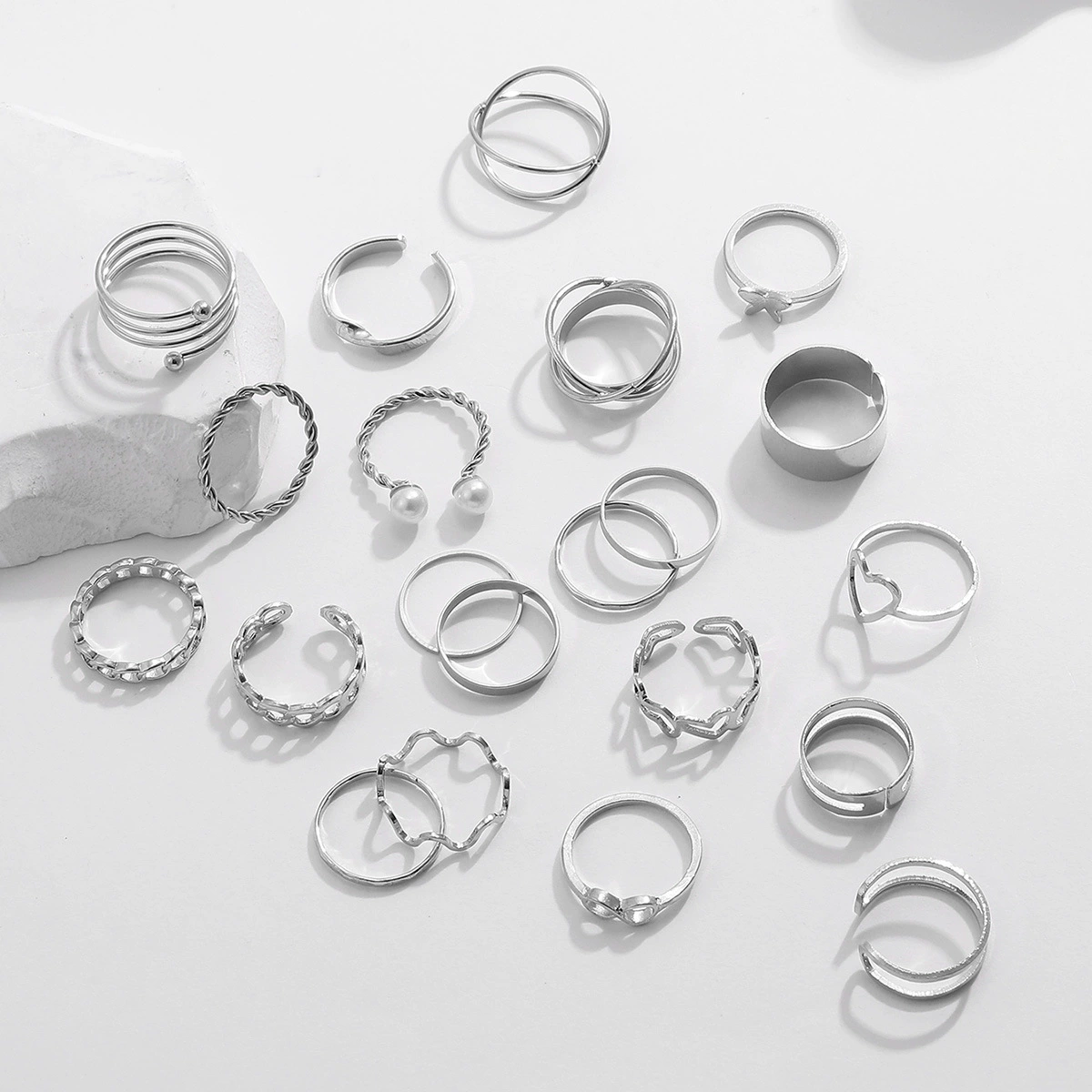 Set, one size ring, decorations, European style, 18 carat white gold, gold and silver