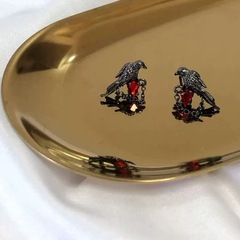 愛と深空 秦徹同風ピアス レイブン ニッチ 高級感 甘くてクールなスタイル ダークブラザーズ 周辺ギフト 二次元