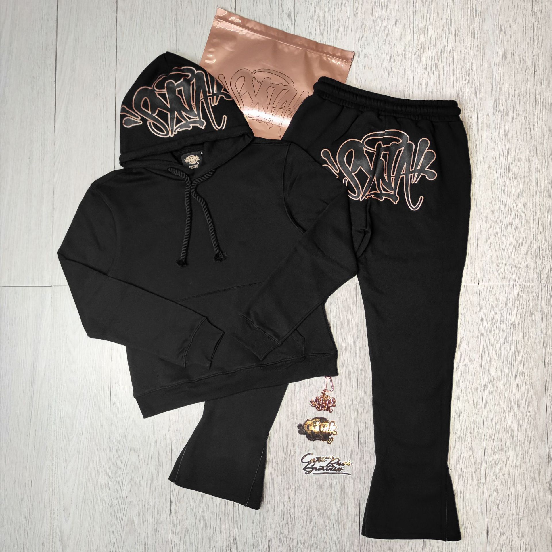 Traje de oro negro 64 (accesorios + bolso)