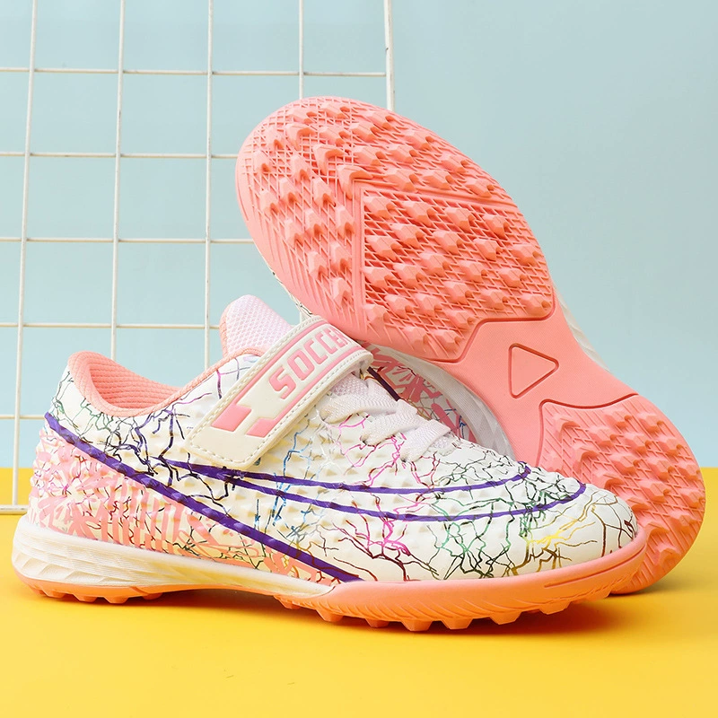 Трансграничные детские футбольные бутсы на липучке Легкие мальчики и девочки Учащиеся начальной школы Искусственная прокладка Тренировочные кожаные кроссовки для ног