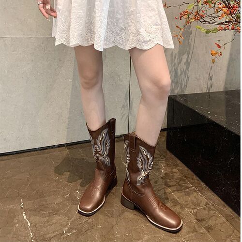 Cowboy Boots Embroidered Mid-Calf Martens Chelsea Boots Long Boots for Girls  New Arrival Direct Manufacturer Supply