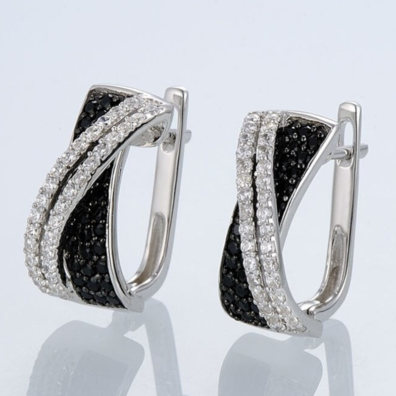 Créoles élégantes avec zircon design unique et tendance_voghion.com
