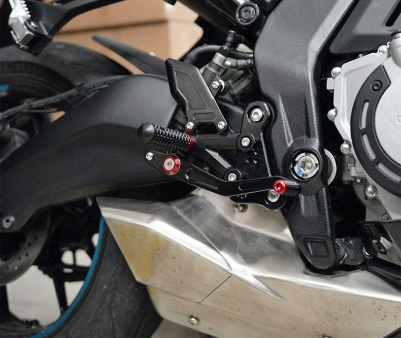 Suitable for Dongfeng 675Sr-R Motorcycle Modified Parts Competition Raised Pedal Shift Brake Lever Bracket Assembly