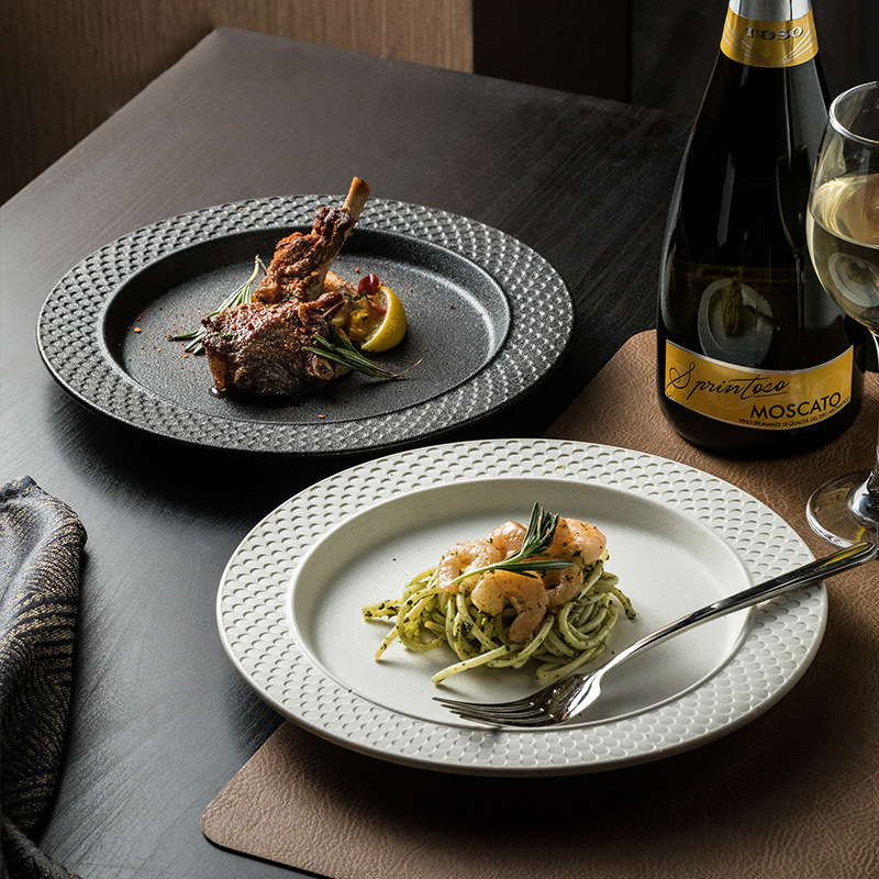 프로스트 블랙 화이트 스테이크 디너 플레이트 창조적 인 서양 음식 접시 고급 감각 세라믹 접시 서양 음식 접시 상업용 식기