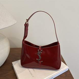Cross-Border 2025 New High-End Fashionable Underarm Bag Popular Versatile Light Luxury Commuter Shoulder Bag Handbag
