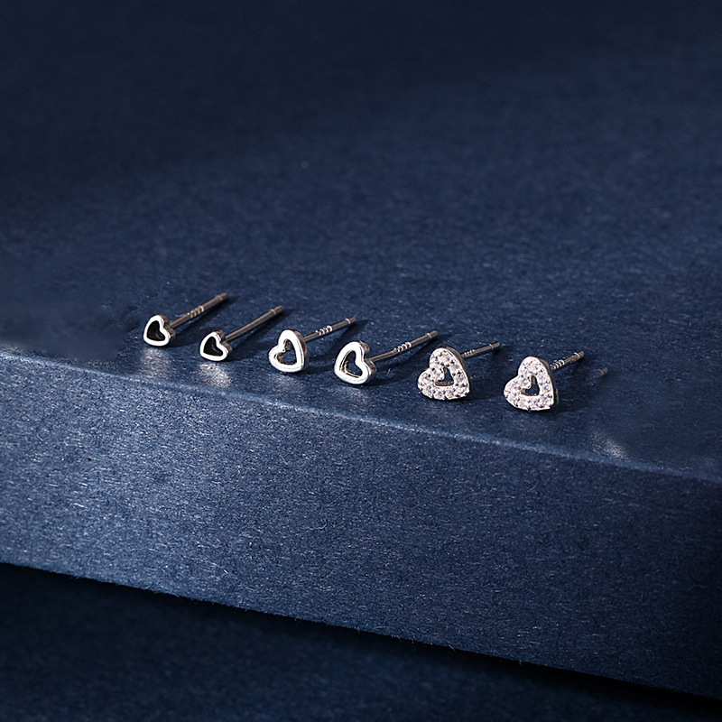 3g Weight Rhinestones Inlay Material Ear Studs Classification 1 Pair Quantity Street Occasion 925 Sterling Silver Material Heart Shape Pattern Women'S Gender Plating Design Fashion Style 1 Pair 925 Sterling Silver Rhinestones Heart Shape Ear Studs 4
